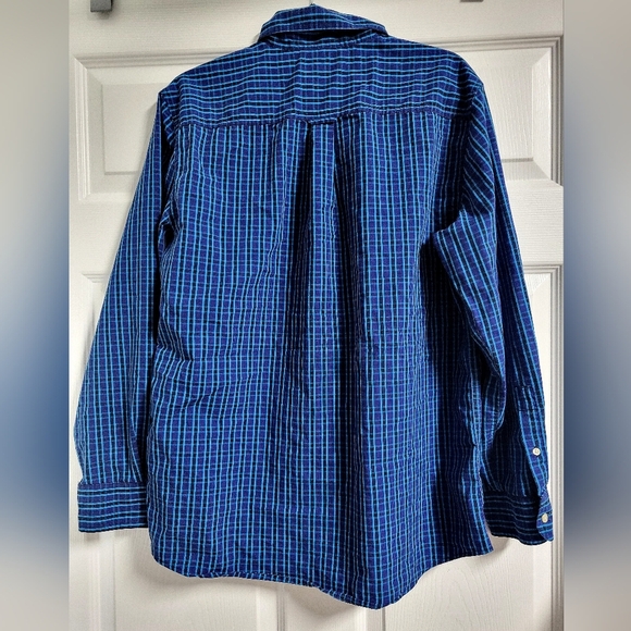 Chaps- Men's Blue Plaid Crested Button Up Shirt- Size M - Picture 4 of 6